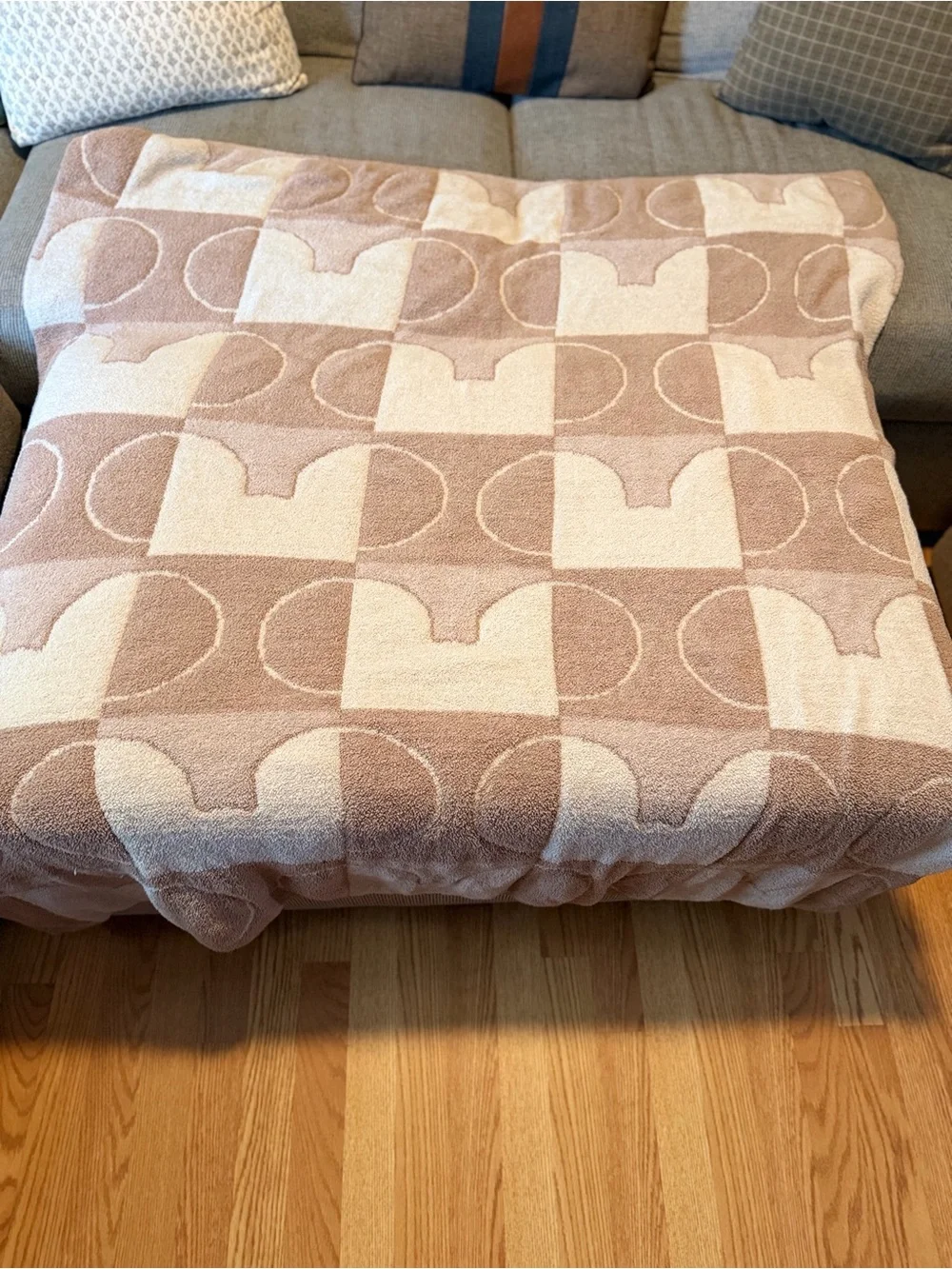 Disney neutral mickey head throw blanket